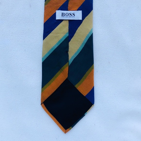 Silk vintage tie by Hugo Boss. Made in Italy - Picture 4 of 5